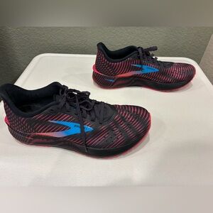 Brooks Hyperion Tempo Mens Size 9.5 Black Pink Blue Running Athletic Shoes